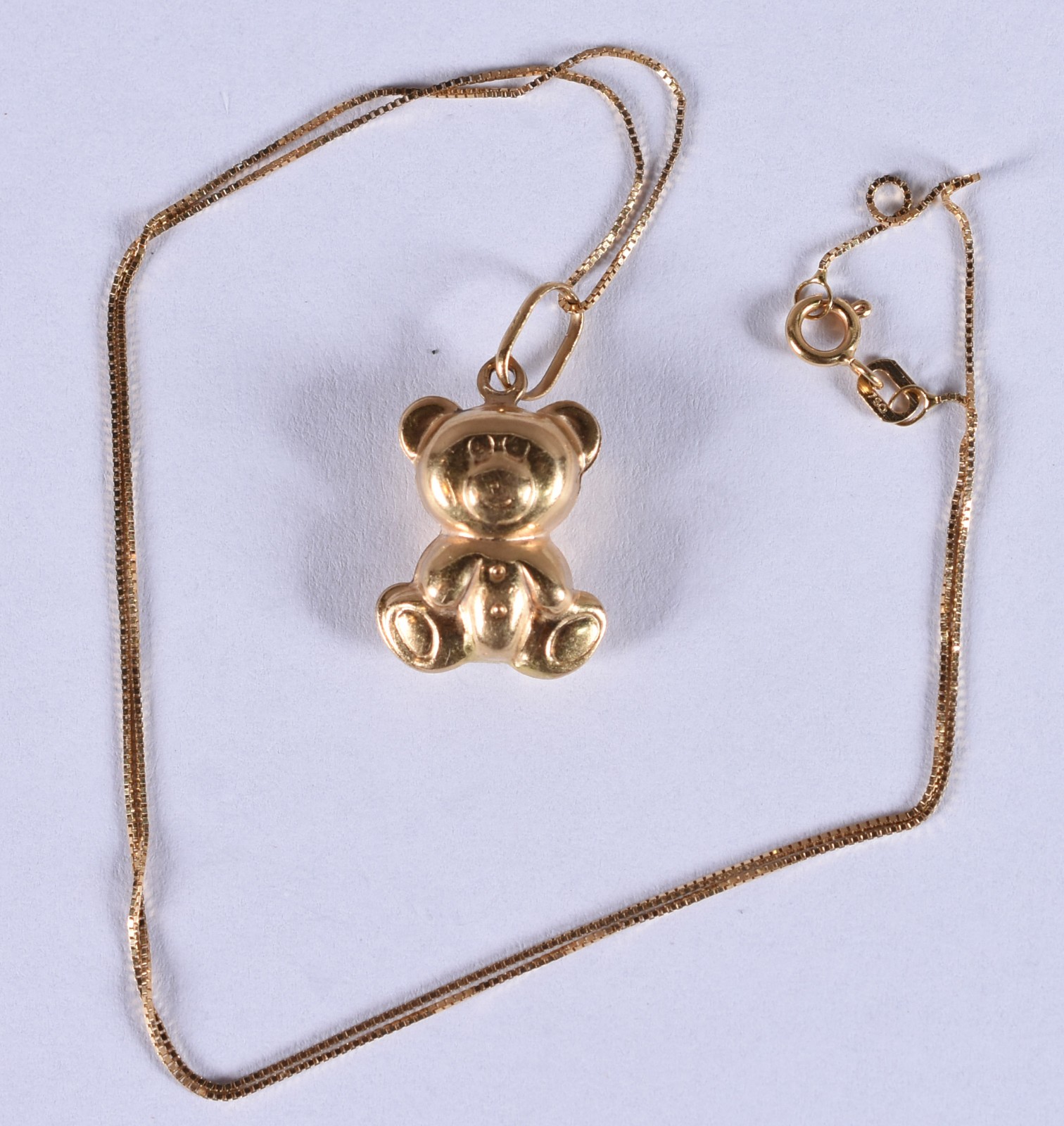 Colar de ouro 18k com pingente (Por motivos de segurança a peça não... - foto 5 de 5
