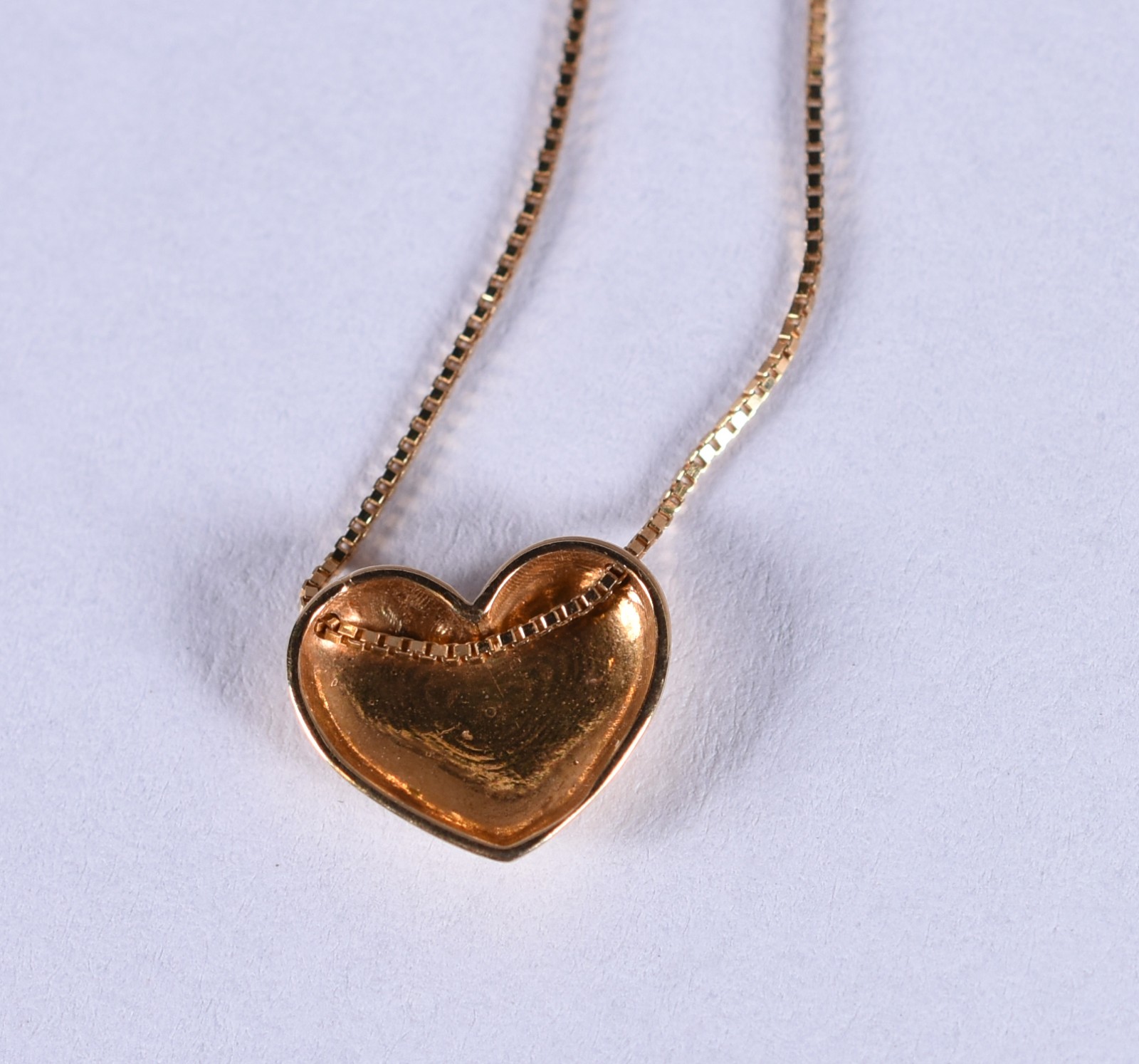 Colar de ouro 18k, contrastado 750 com pingente feitio coração (Por... - foto 5 de 5