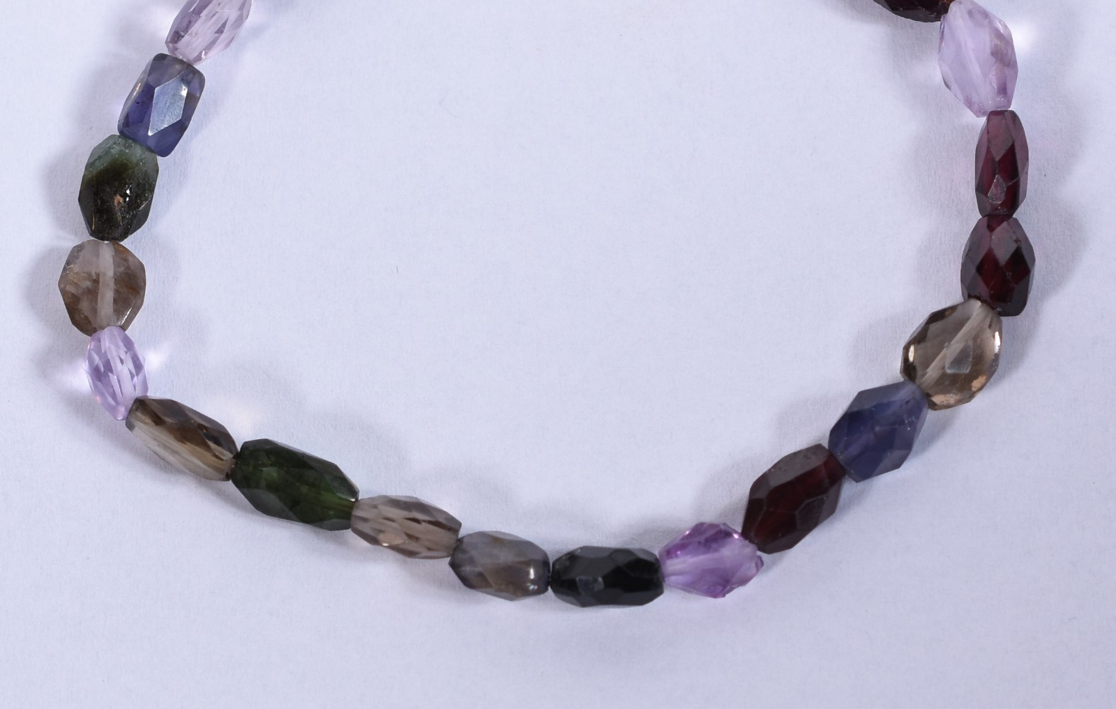 Pulseira com fecho e barrinhas de ouro 750 feitio pedras naturais... - foto 1 de 3