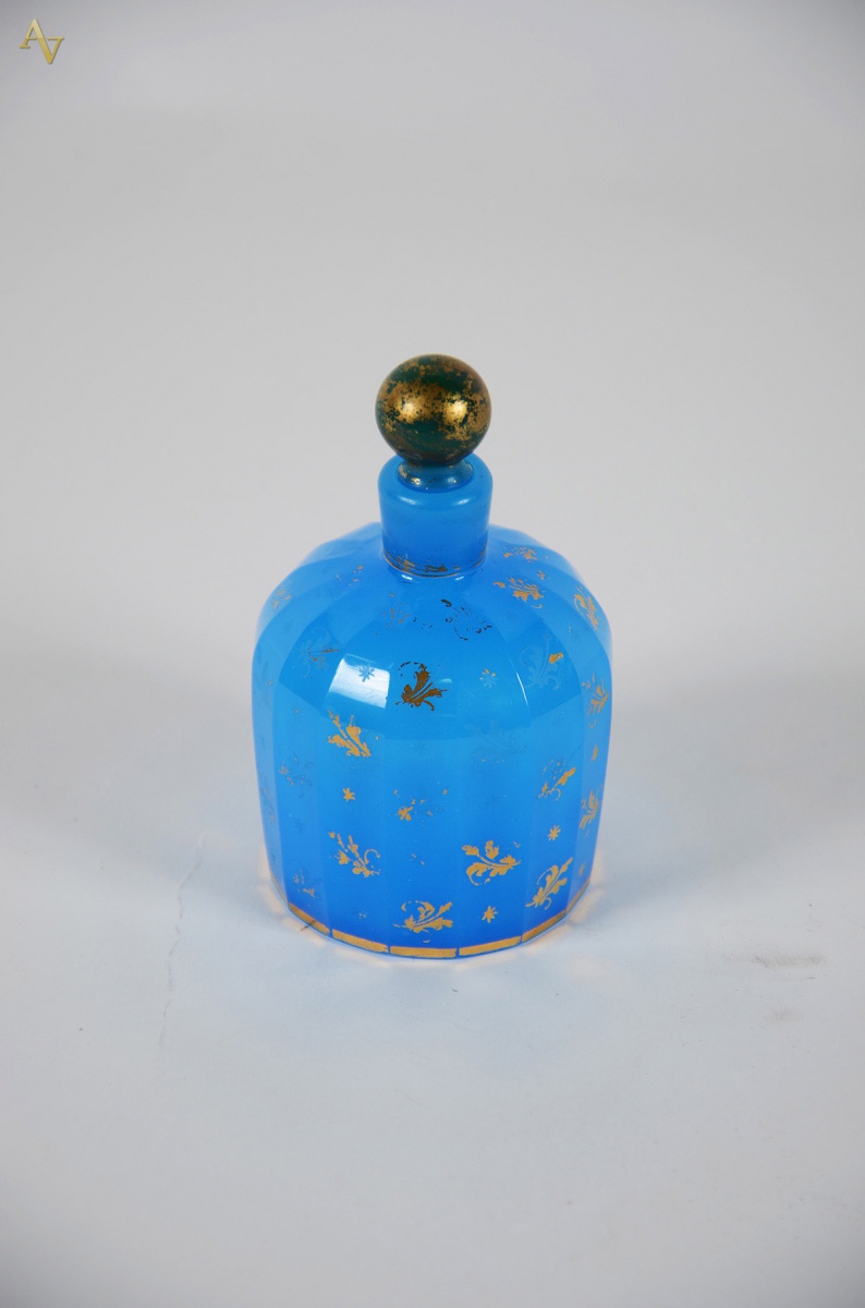 Perfumeiro Francês - Séc. XIX/XX - opalina azul, possivelmente...