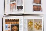 Cinco livros : “Sotheby’s – World Guide to Anti... - Cinco livros : “Sotheby’s – World Guide to Antiques and Their Prices”, edição de 1986, de 1987, de 1988, de 1989 e de 1990.