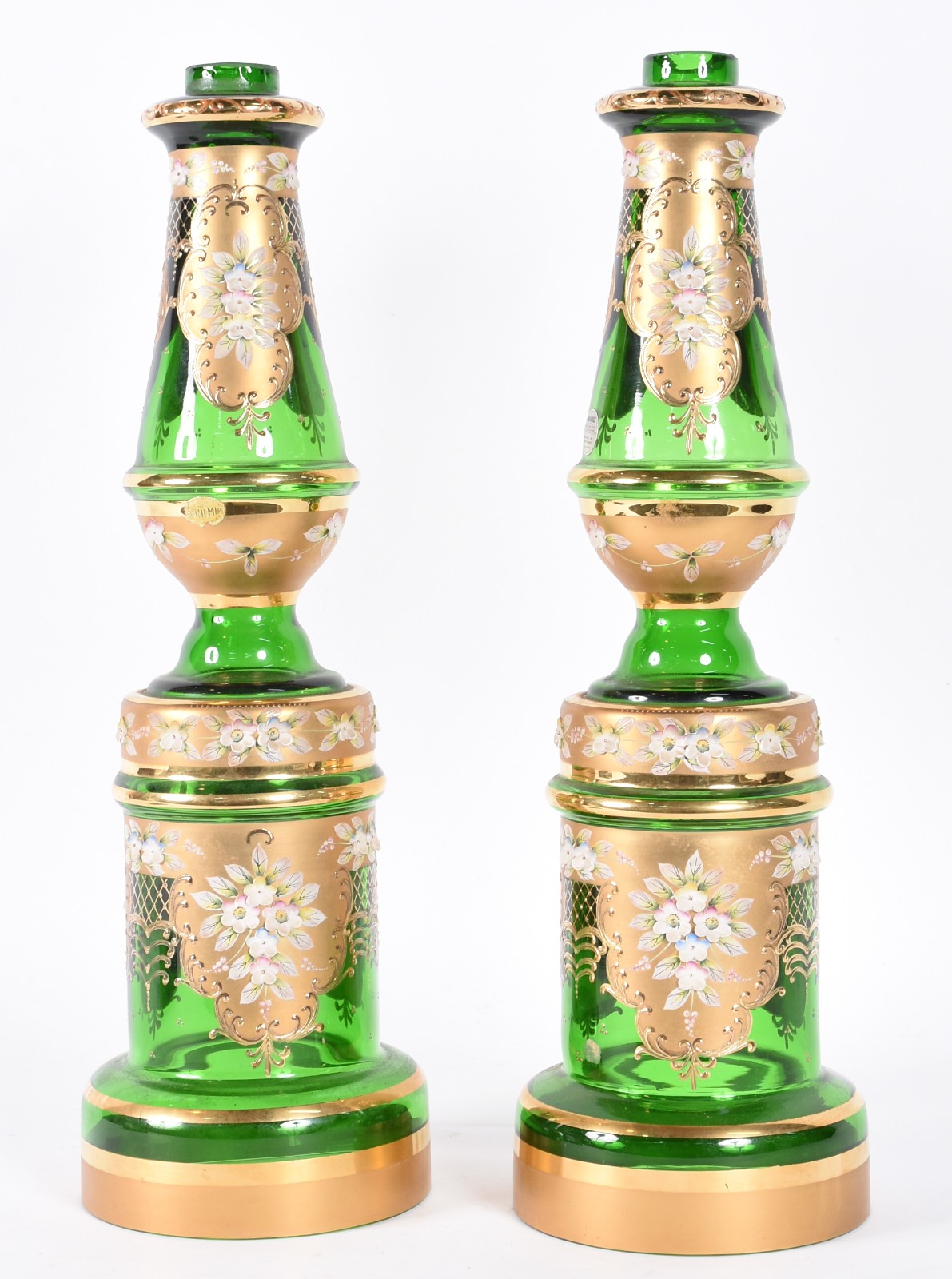 Par de solifleurs de vidro verde, detalhes dourados com pequenas... - foto 1 de 5