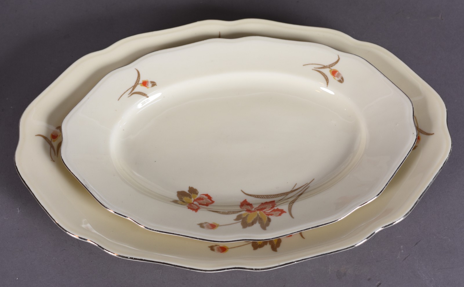 Aparelho de jantar de porcelana Bavaria composto de: sopeira sem... - foto 3 de 6