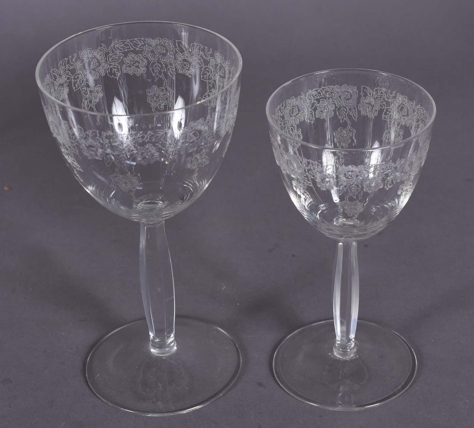 Serviço de cristal lavrado ao gosto Saint Louis composto de: 11 para... - foto 4 de 4