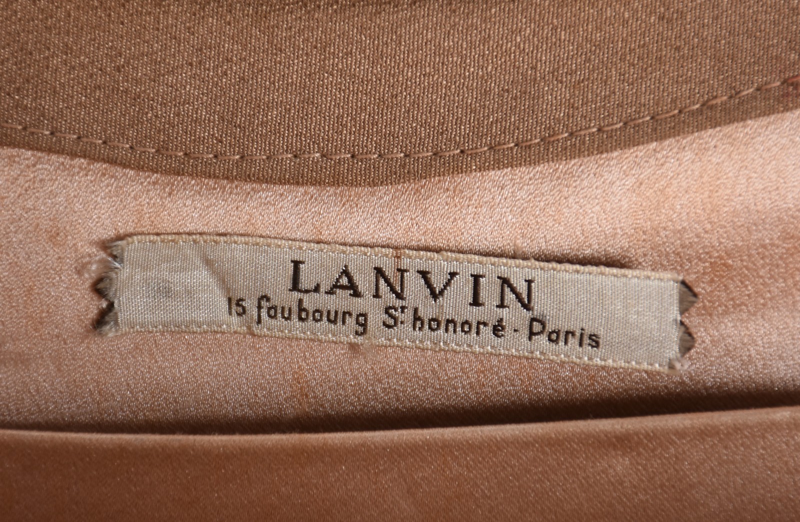 Três bolsas, sendo: 2 bolsas Lanvin e Dior, desgastes. - foto 6 de 7