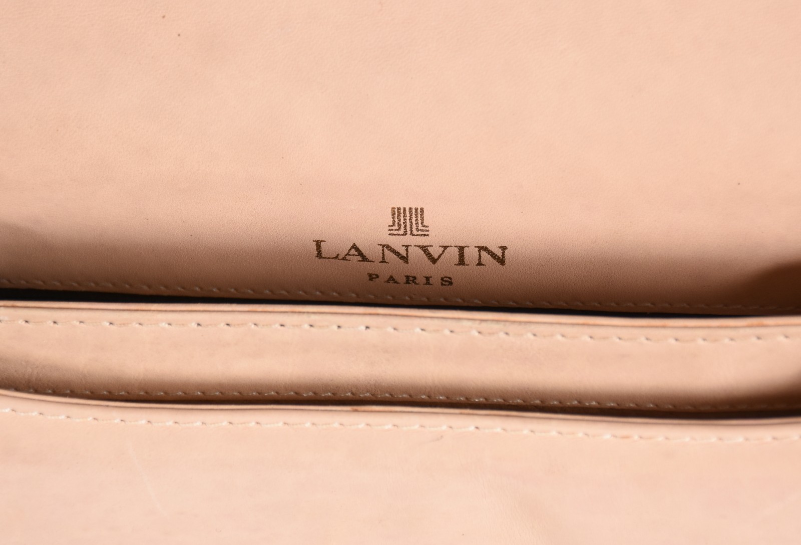 Três bolsas, sendo: 2 bolsas Lanvin e Dior, desgastes. - foto 7 de 7