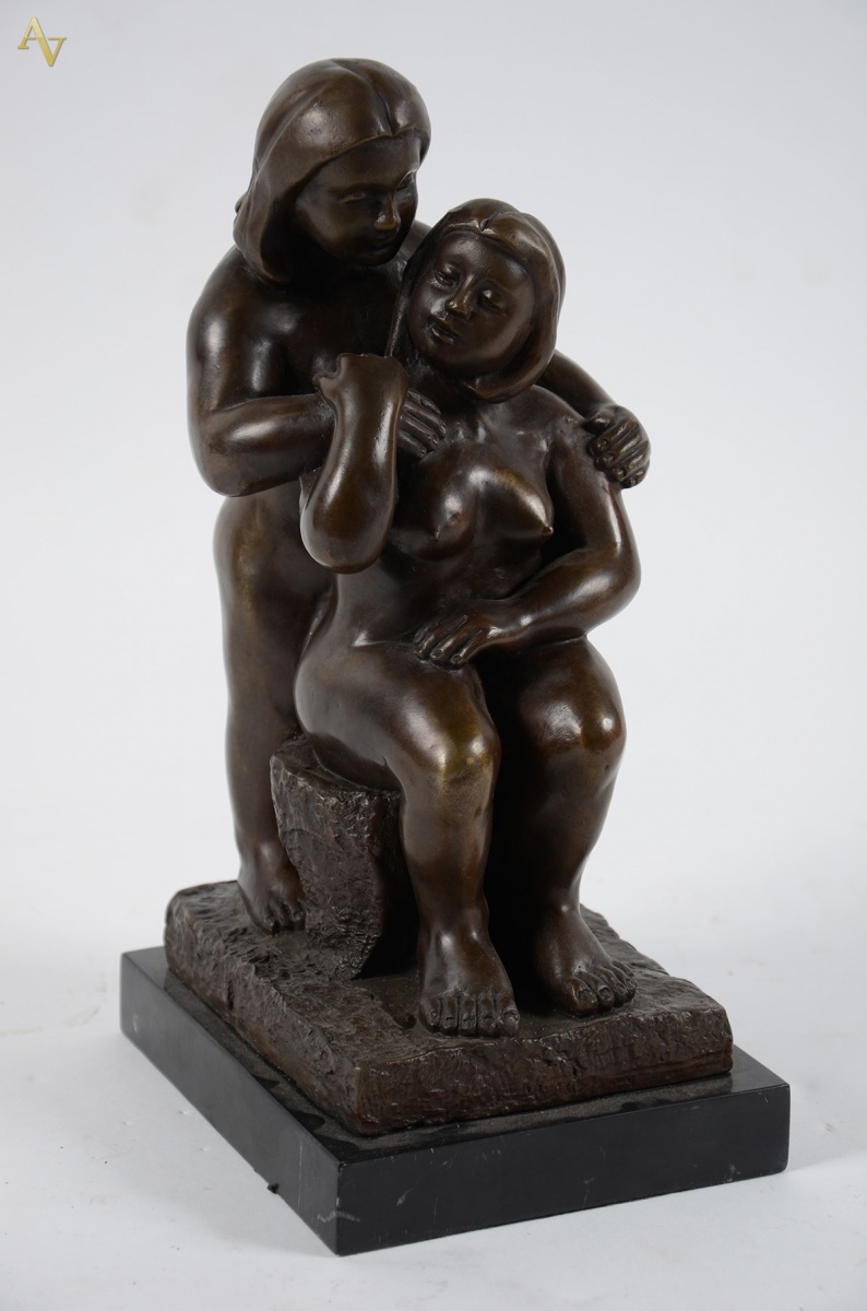 Escultura em bronze c/ base em mármore, selo de fundição, Assinada... - foto 1 de 2