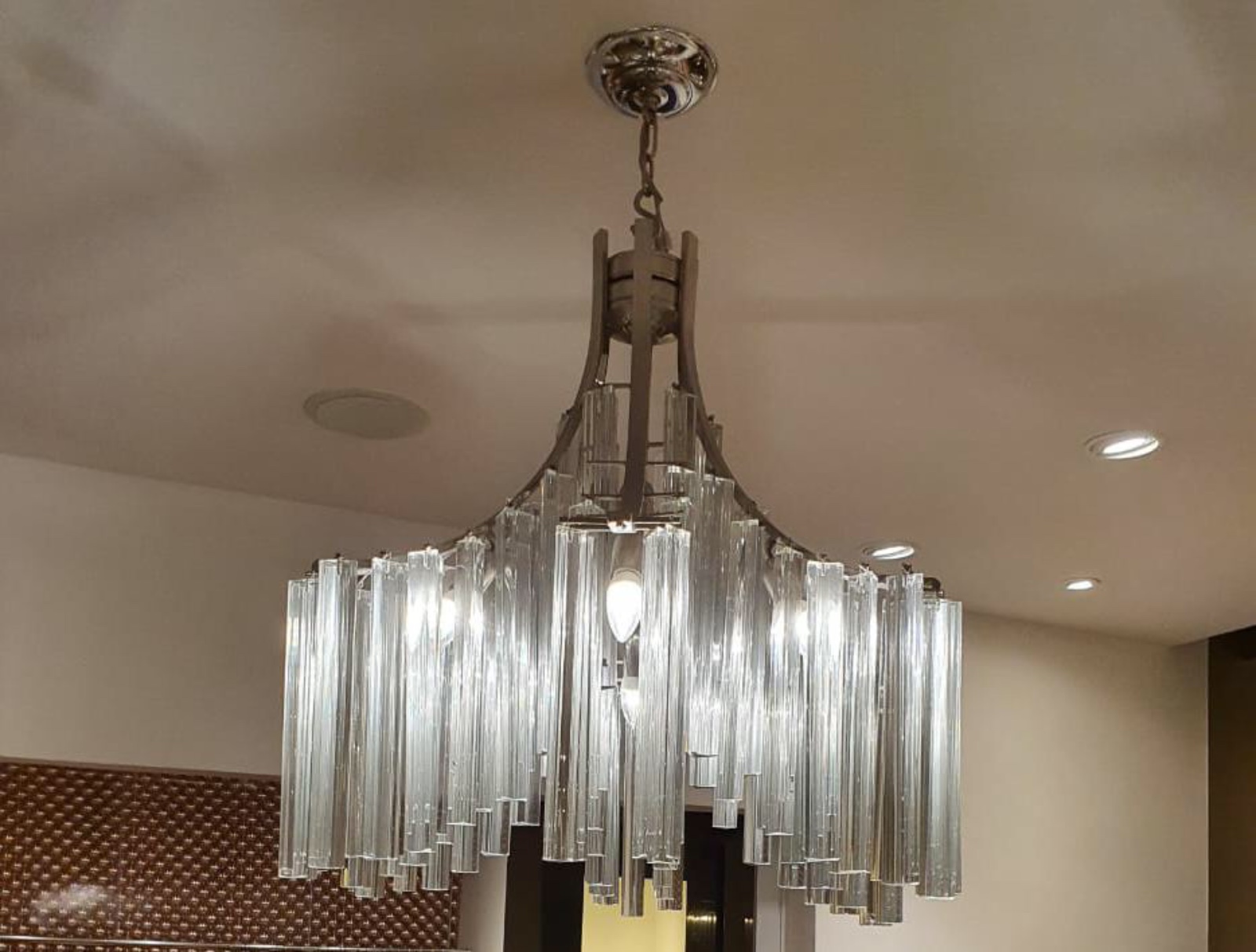 Belíssimo lustre de murano VENINI, armação de bronze, ITÁLIA, década... - foto 2 de 2