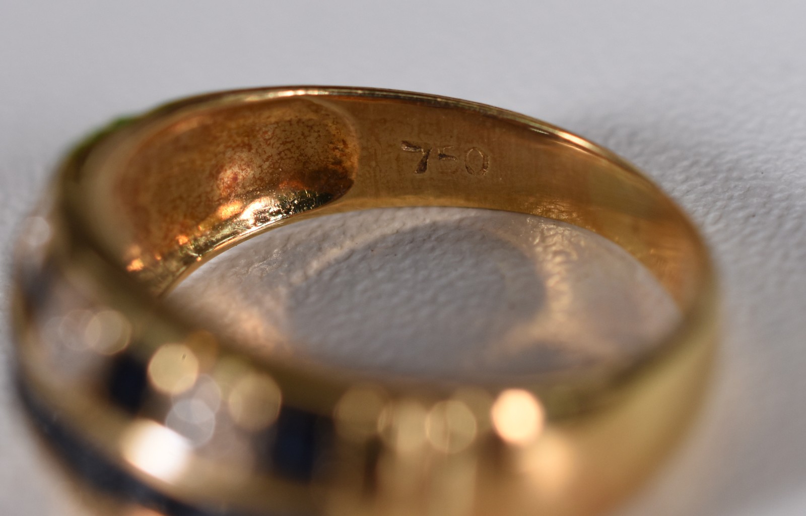 Anel de ouro 18 k com safiras azuis e brilhantes, contraste 750 com... - foto 3 de 5