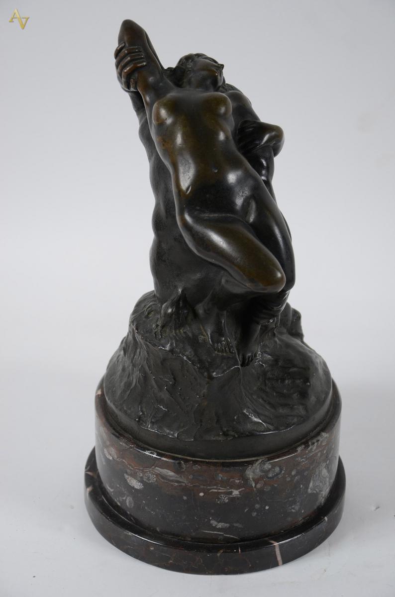 AUCHELE, P. (ESCOLA FRANCESA) - Satyre et Nymphe - Escultura de... - foto 2 de 2