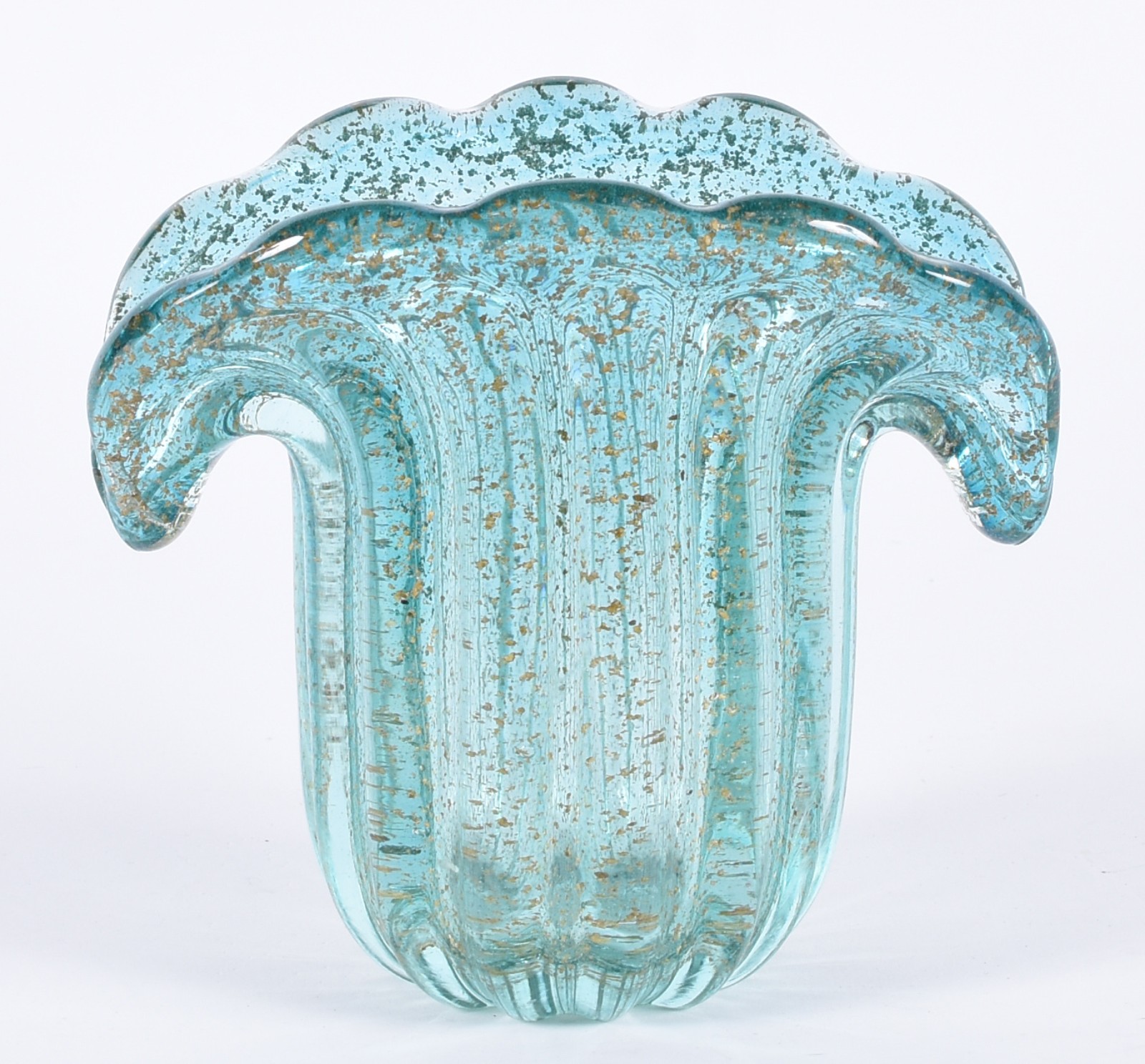 Vaso de vidro decorativo na cor verde. - foto 1 de 4