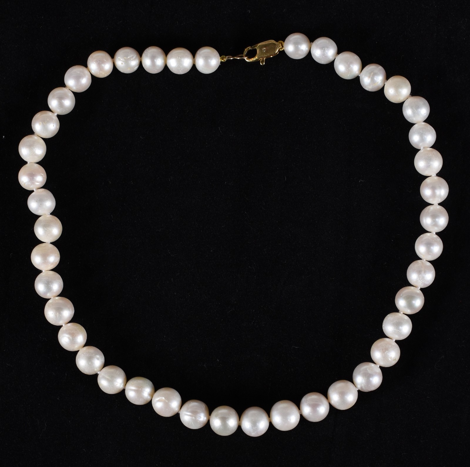 Colar de perolas barrocas com fecho de ouro 18k (Por motivos de... - foto 2 de 3