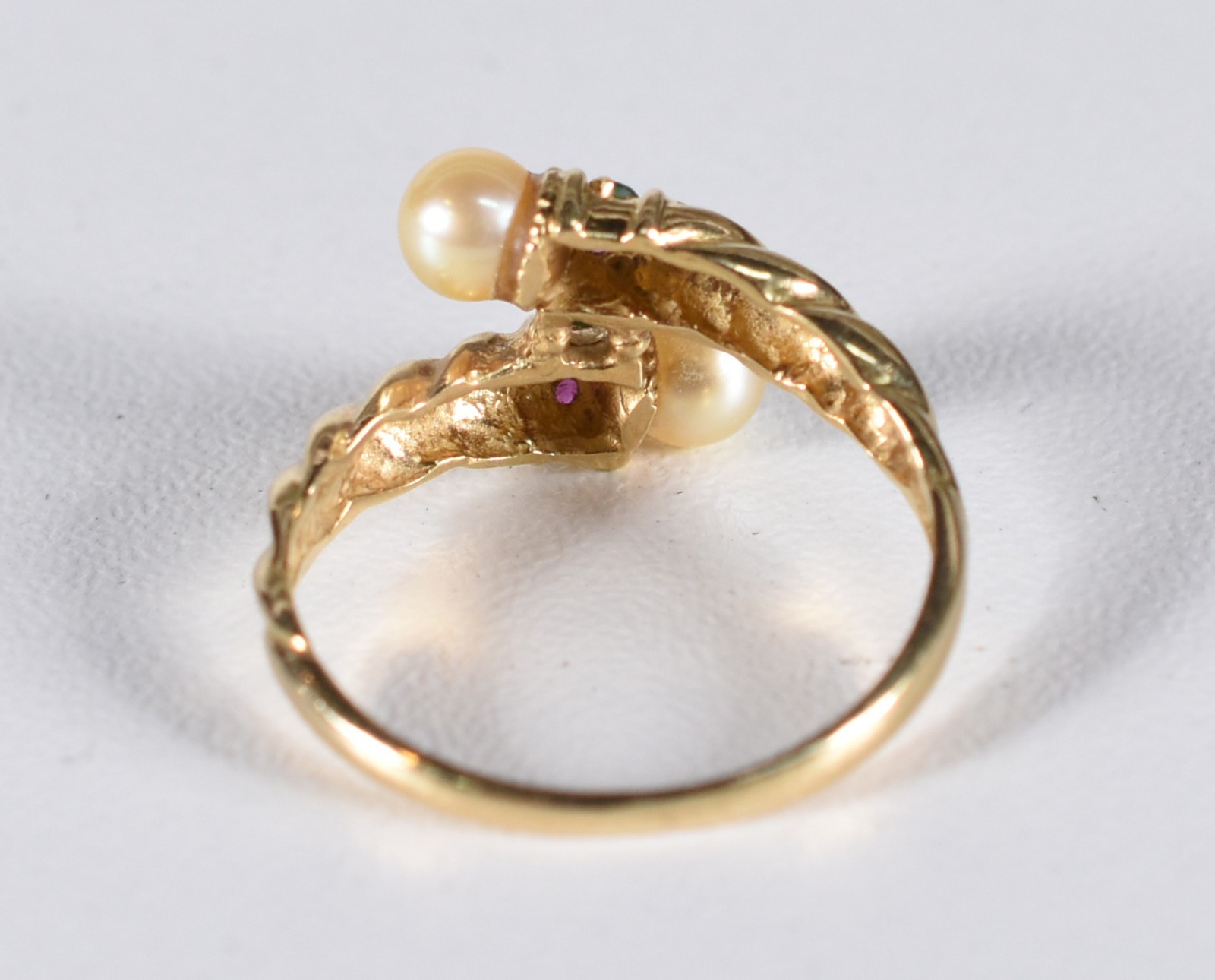 Anel de ouro 18k com 2 pedras rubis e esmeraldas, aro 14 (Por motivos... - foto 3 de 4
