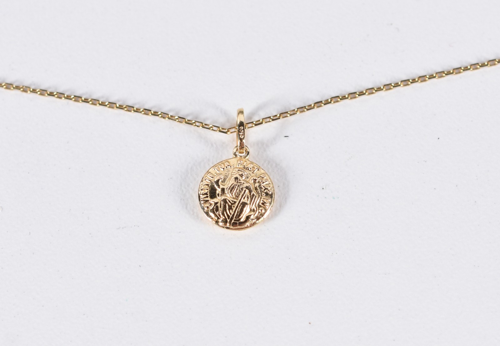 Colar de ouro 18 k contraste 750 e pingente Sacro (Por motivos de... - foto 1 de 5