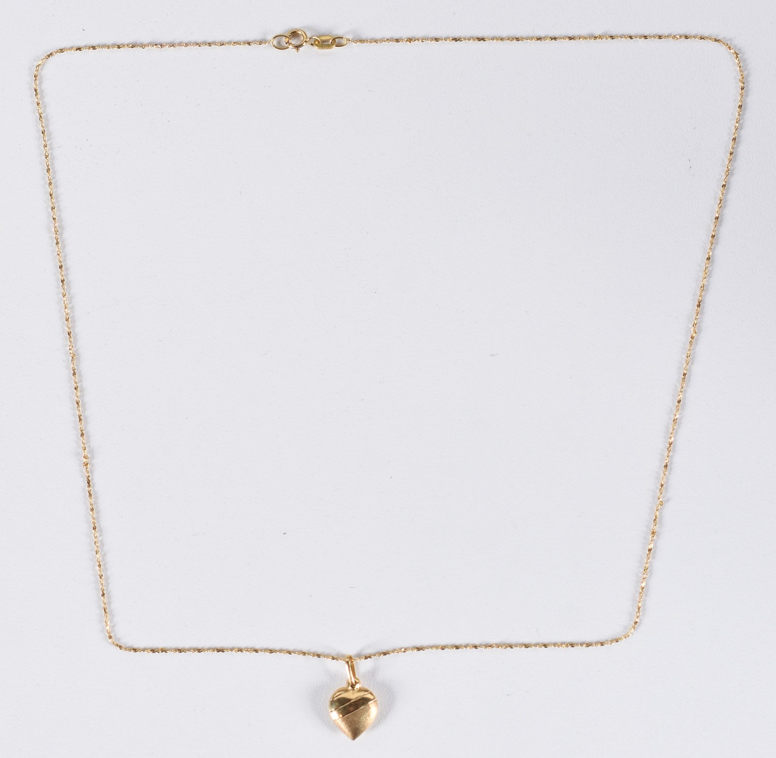 Colar de ouro 18 k, contraste 750 e pingente feitio coração (Por... - foto 2 de 6