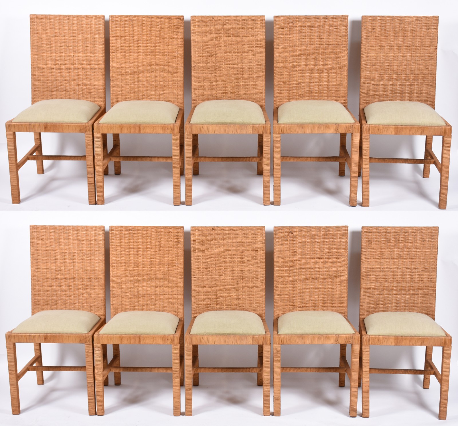 Conjunto com dez cadeiras para sala de jantar em fibra sintética e... - foto 1 de 5