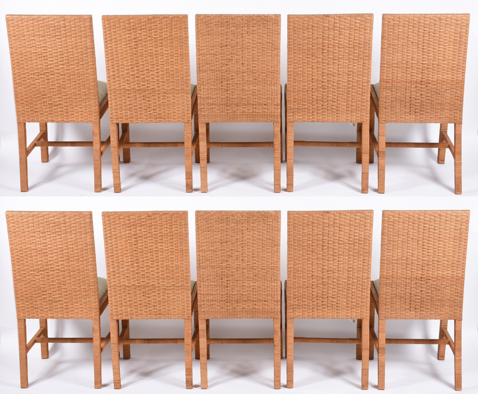 Conjunto com dez cadeiras para sala de jantar em fibra sintética e... - foto 5 de 5