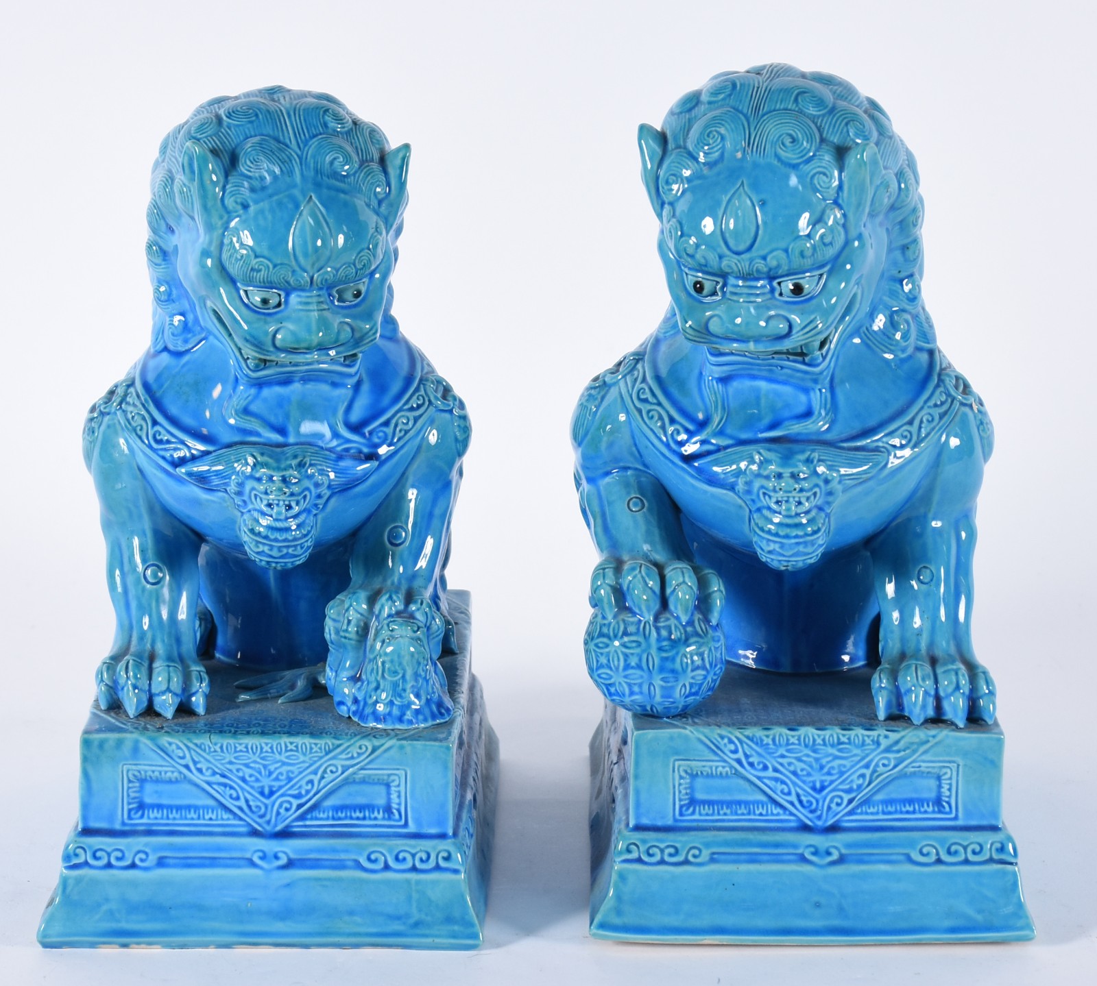 Par de cães de Fó de porcelana oriental azul turquesa. Representam o... - foto 1 de 6
