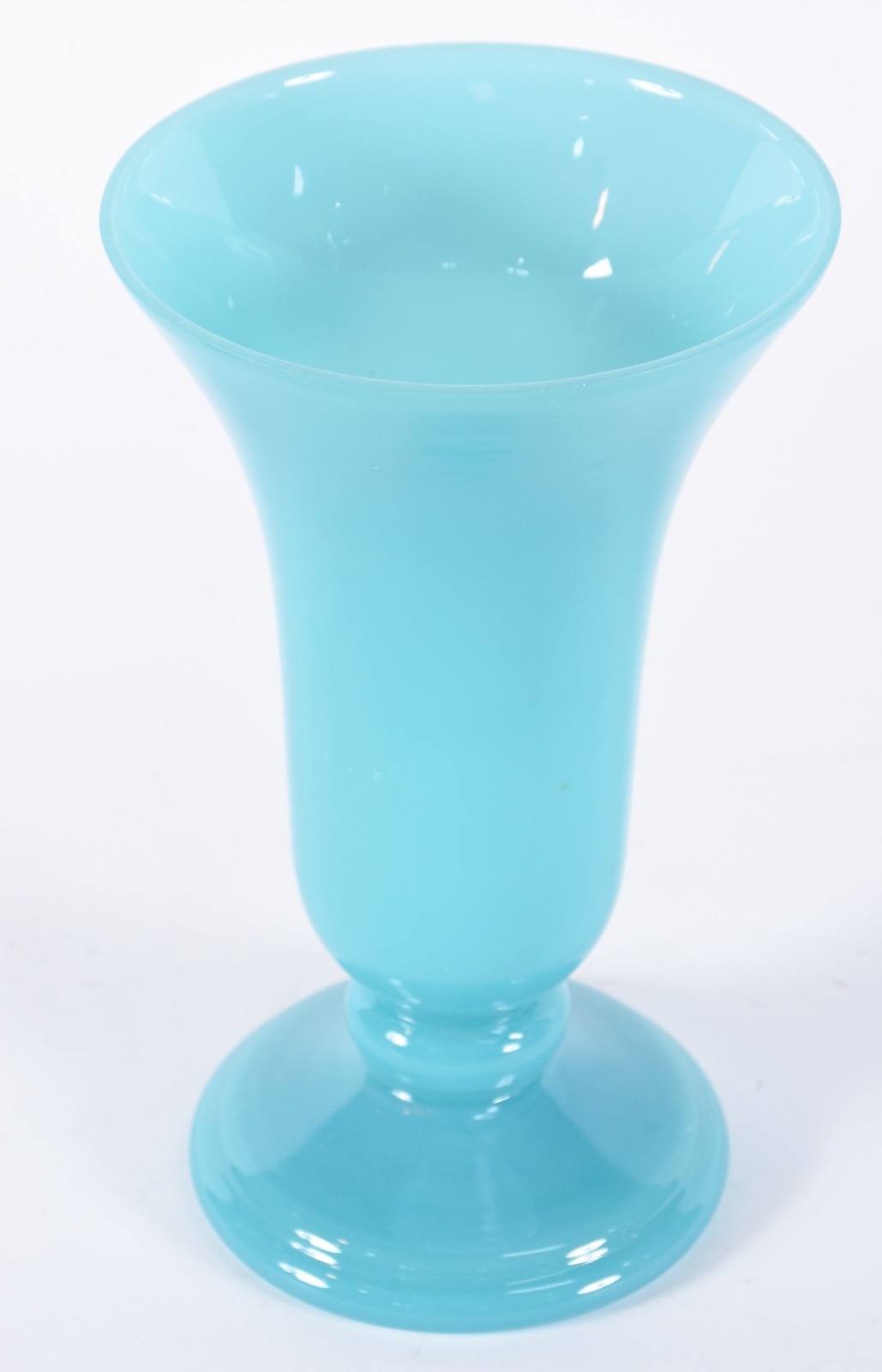 Vaso de opalina azul turquesa. - foto 2 de 4