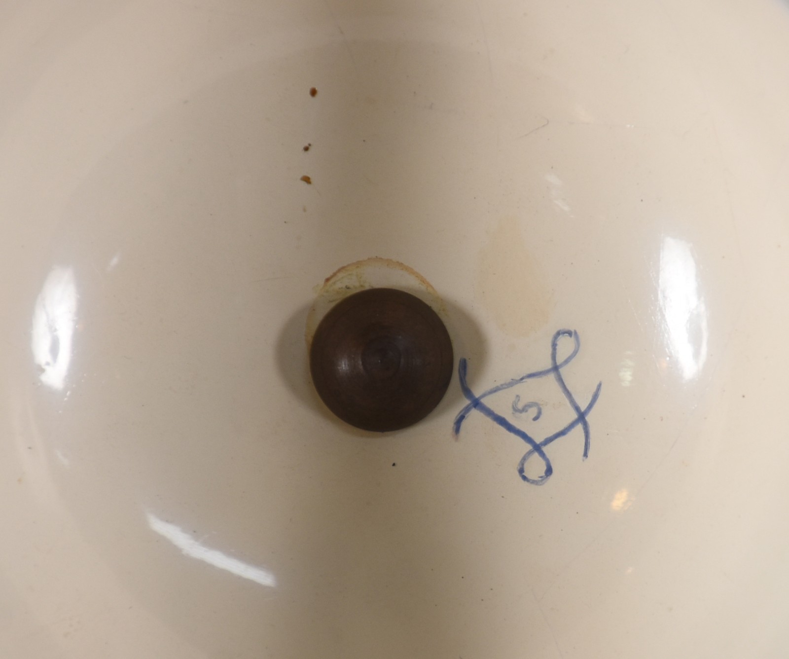 Ânfora de porcelana francesa na cor azul cobalto, possivelmente... - foto 11 de 11