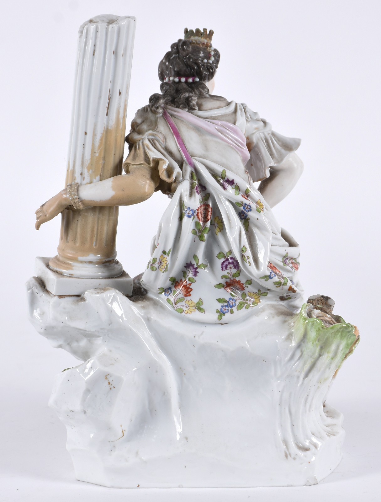 Estatueta de porcelana europeia policromada representando figura... - foto 5 de 8