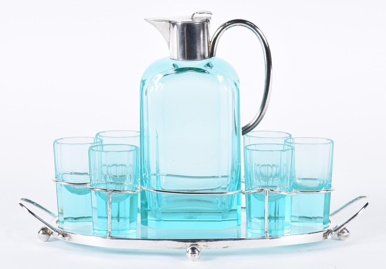 Conjunto composto de licoreira e 6 copinhos de cristal facetado na... - foto 1 de 6