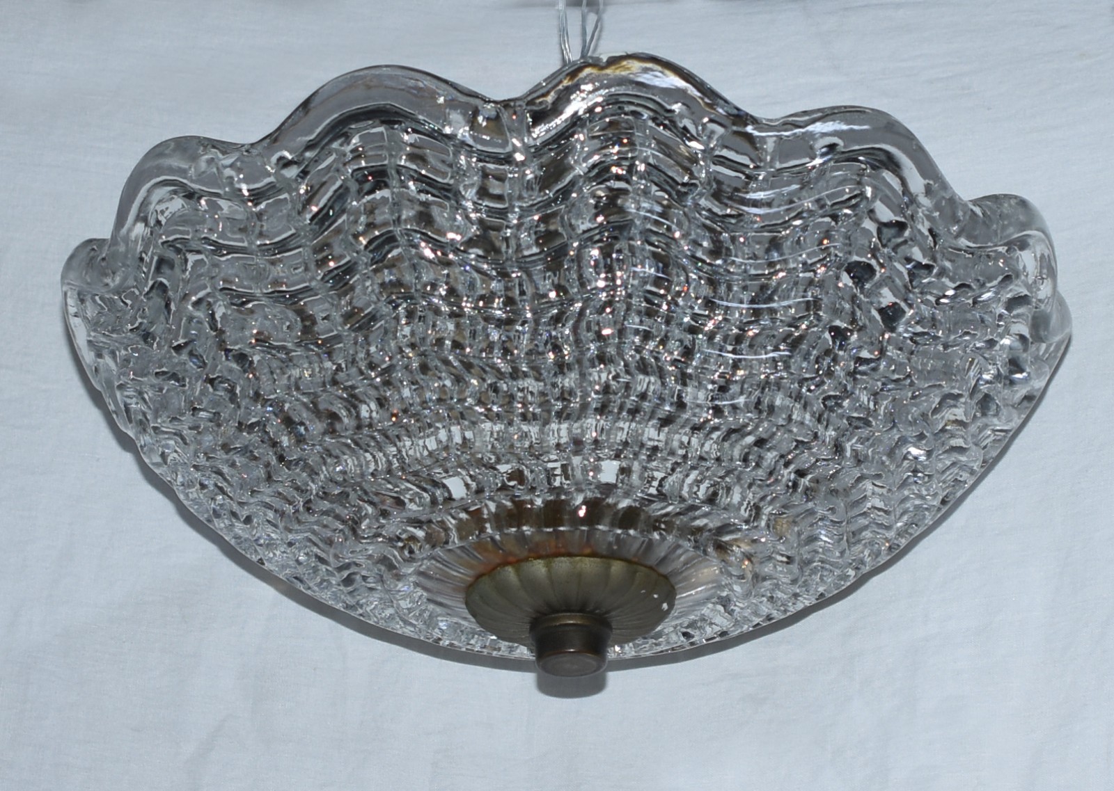 Plafonier de demi cristal lapidado, borda ondulada, guarnição de... - foto 1 de 3