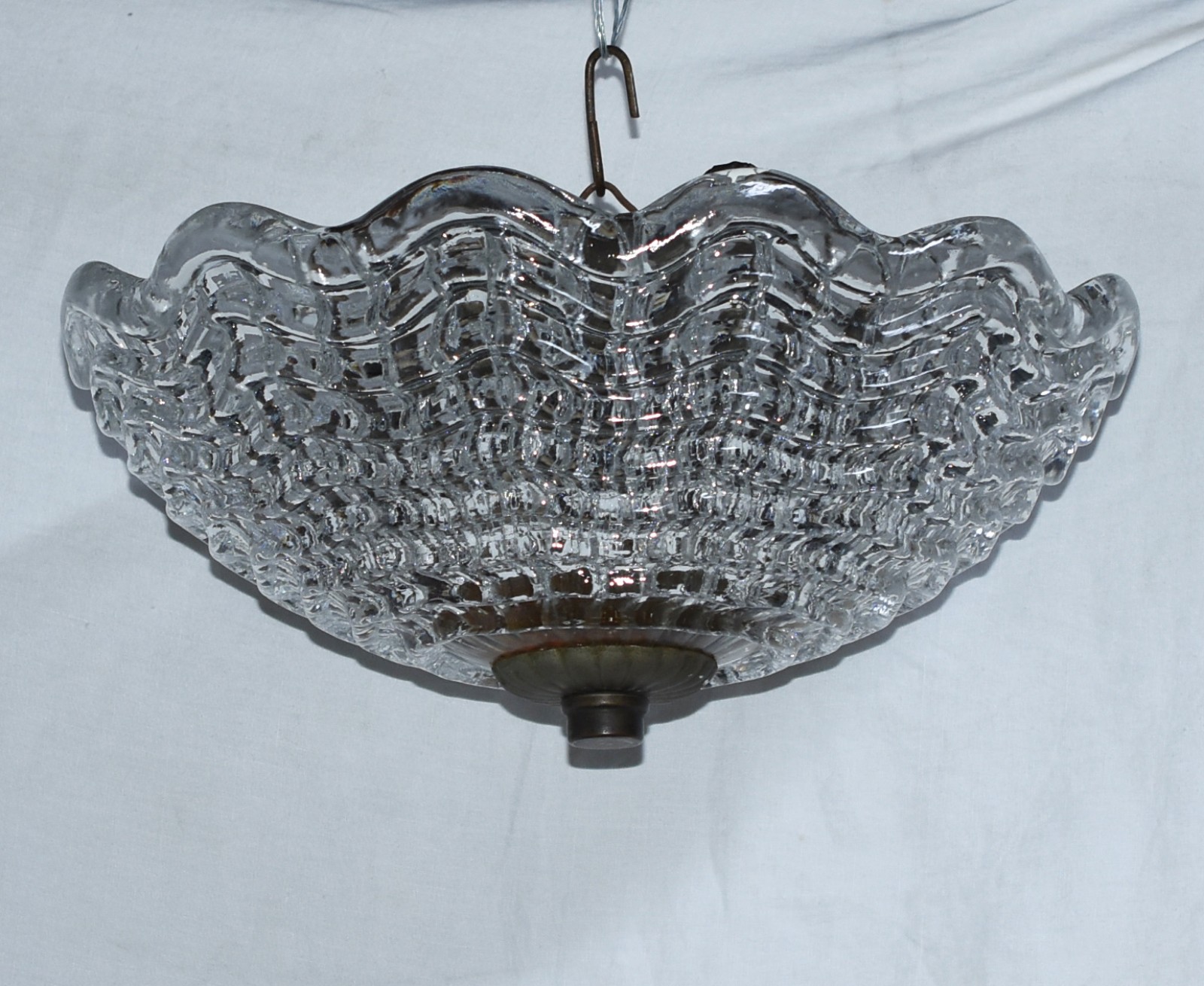Plafonier de demi cristal lapidado, borda ondulada, guarnição de... - foto 2 de 3
