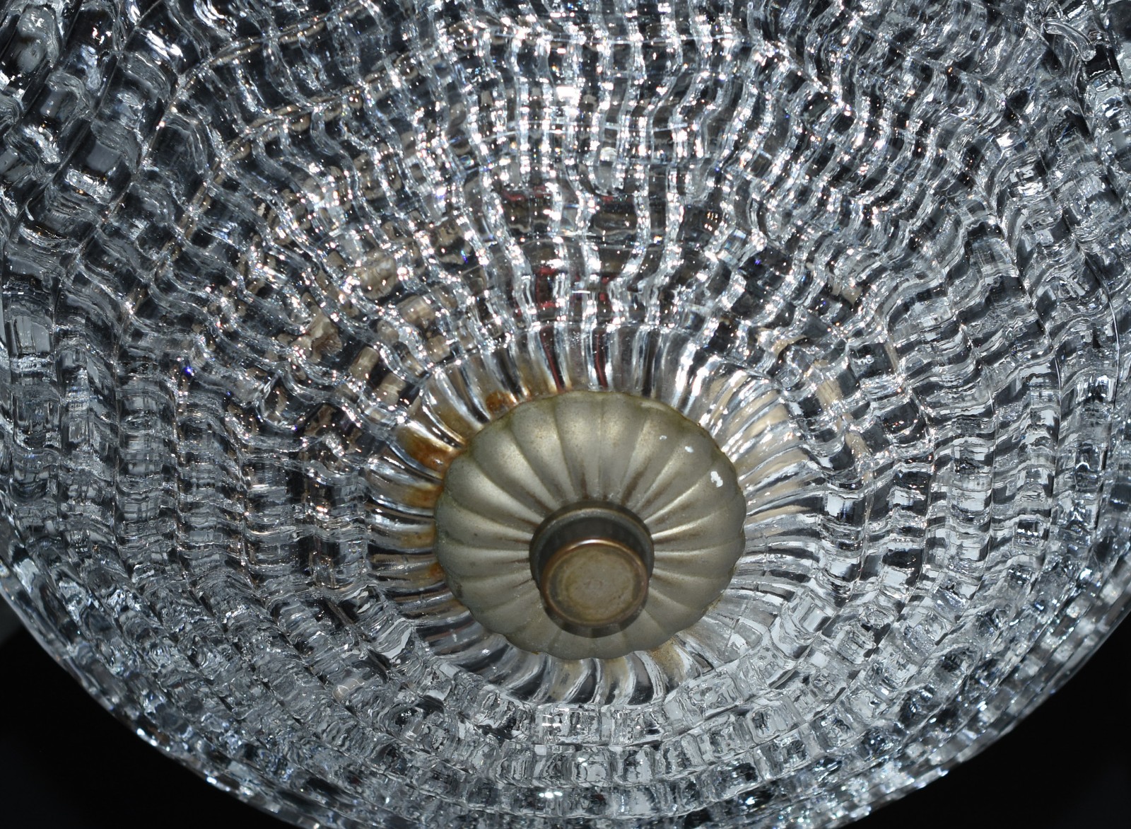 Plafonier de demi cristal lapidado, borda ondulada, guarnição de... - foto 3 de 3