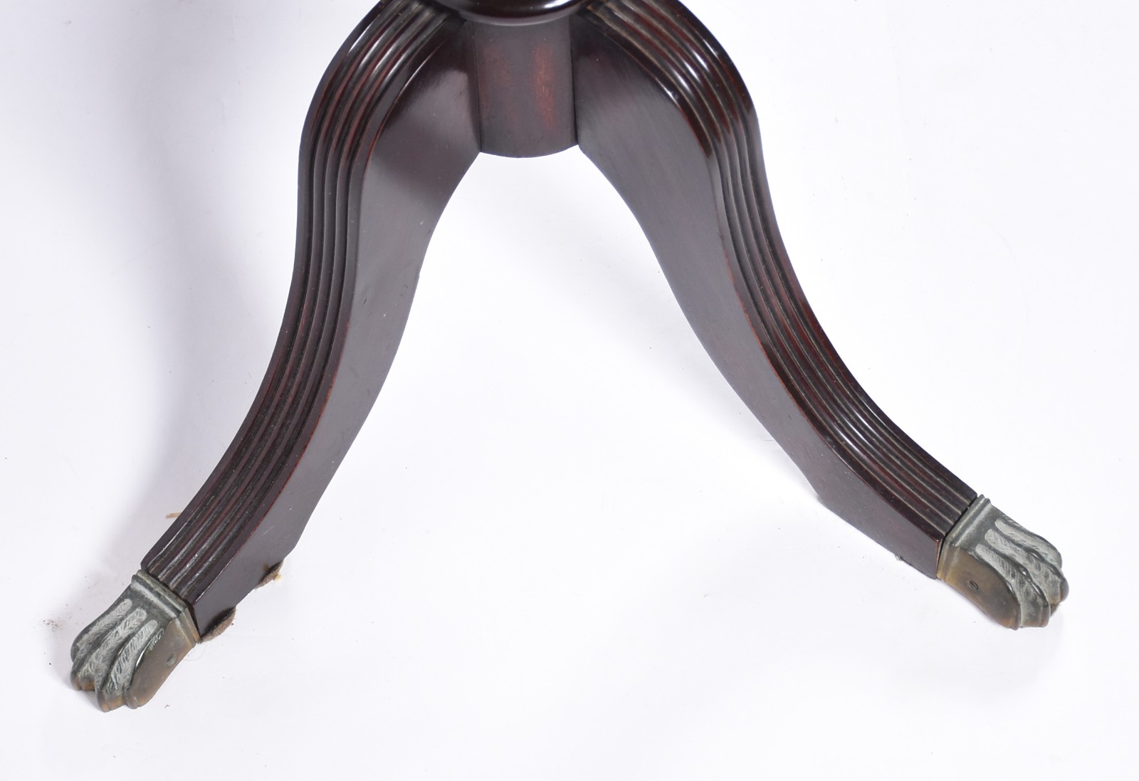 Mesa console de madeira nobre, estilo ingles, duas gavetas com... - foto 7 de 9