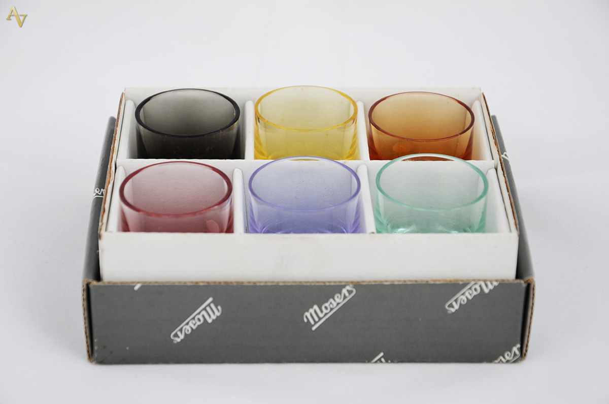 Seis copinhos em cristal Moser para licor, diversas cores. - foto 2 de 2