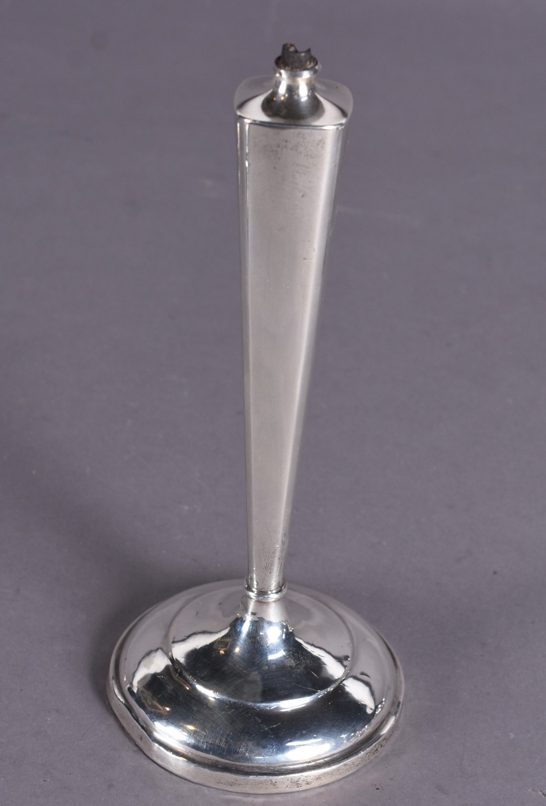 Par de candelabros de prata Sterling com quebrados e base. Peso total... - foto 4 de 6