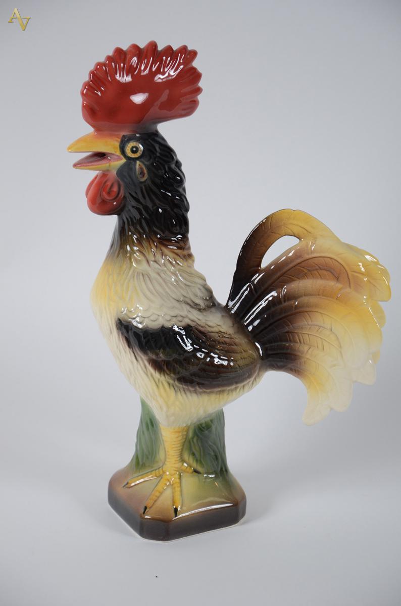 Galo em faiança policromada ao gosto português, alt. 40 cm. - foto 2 de 2