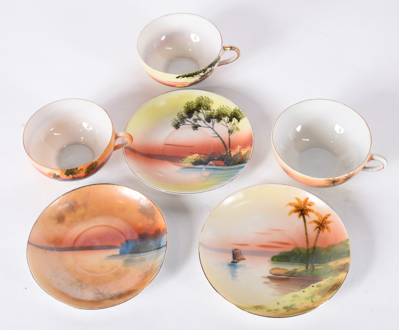 Serviço de chá e café de porcelana oriental com paisagem em... - foto 3 de 5