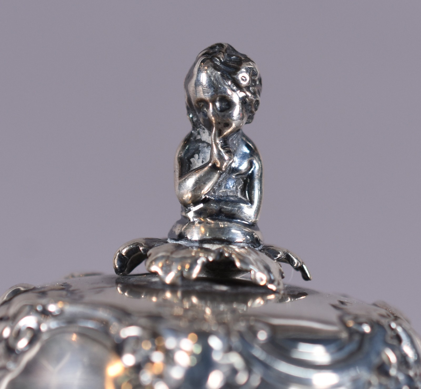 Samovar de prata inglesa contraste leão passante, trabalhada com... - foto 4 de 10