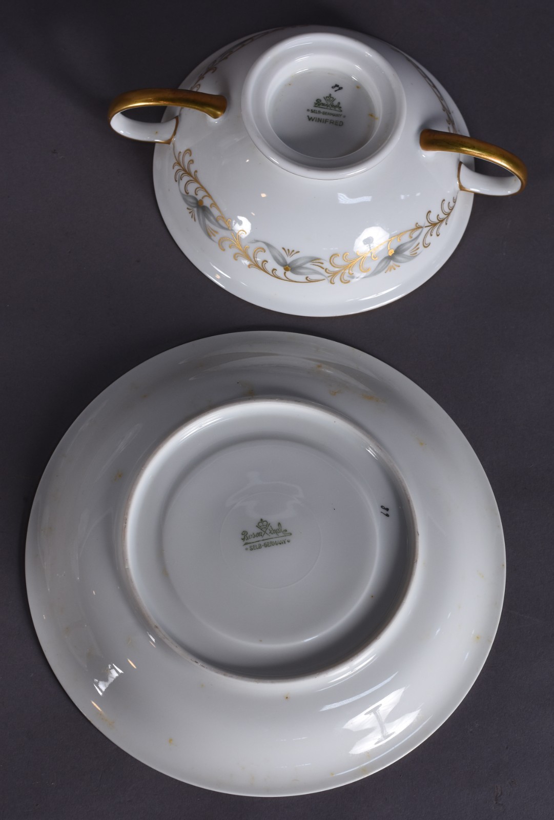 Serviço de jantar de porcelana Rosenthal composto de: 12 pratos... - foto 6 de 9