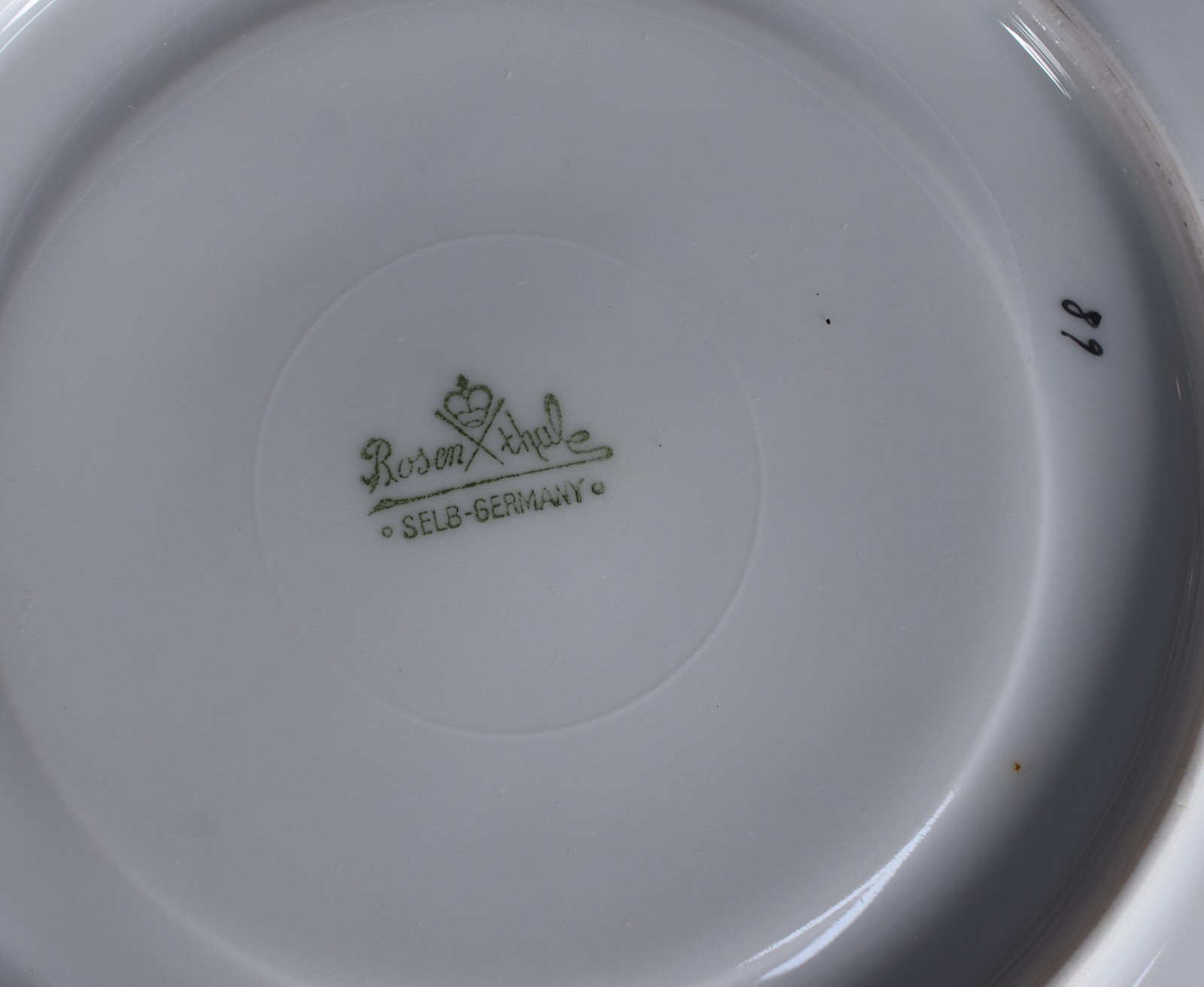Serviço de jantar de porcelana Rosenthal composto de: 12 pratos... - foto 8 de 9
