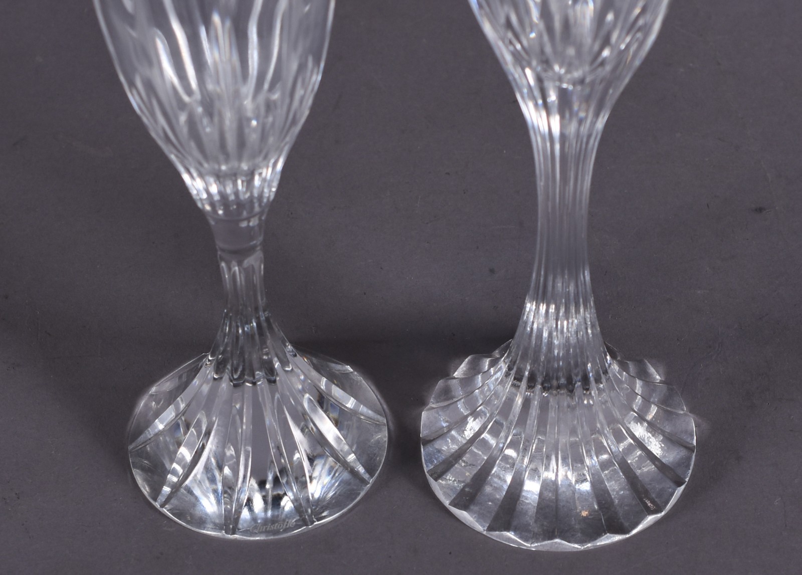 Serviço de cristal Christofle composto de: 12 flutes para champagne... - foto 5 de 10