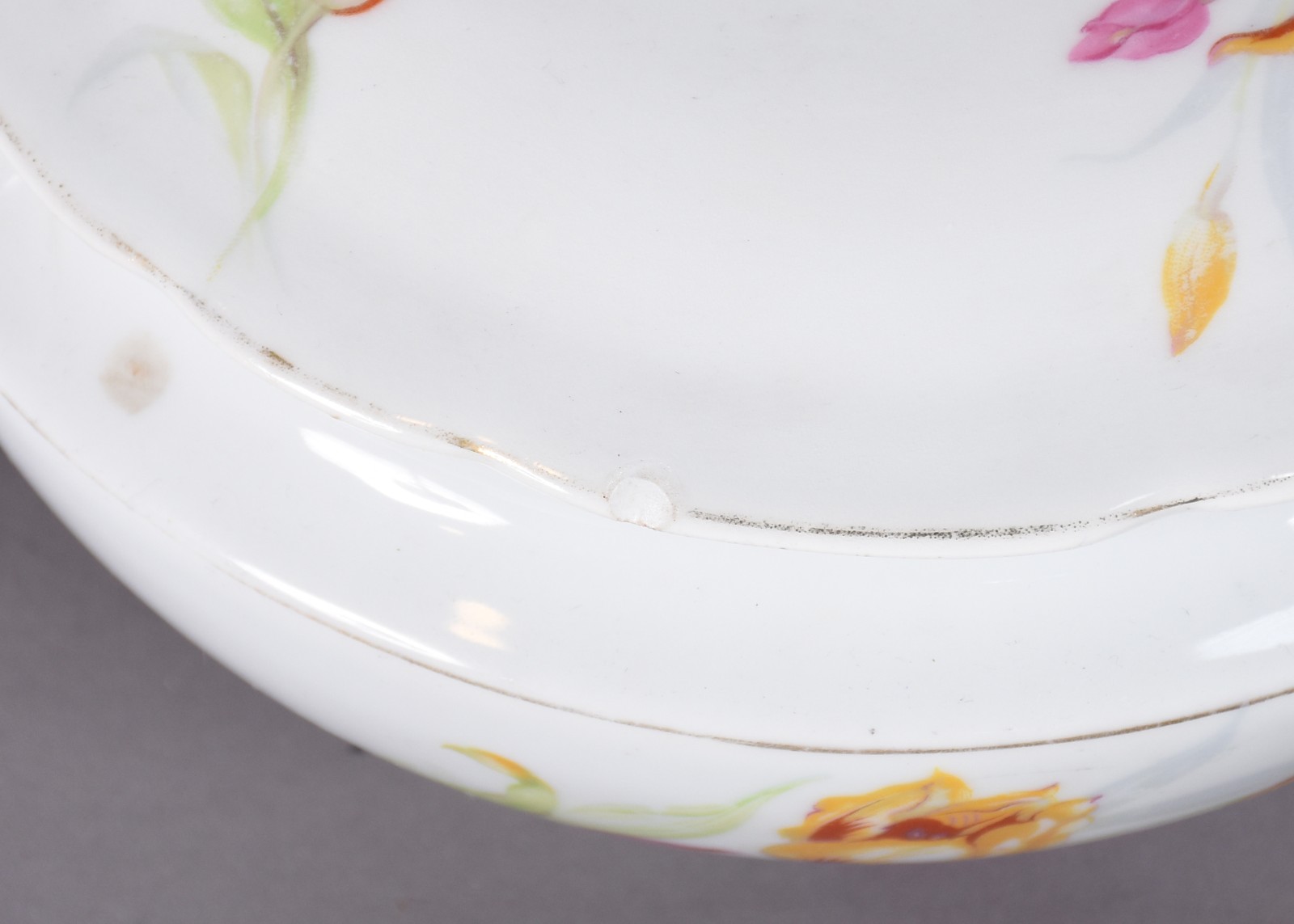 Serviço de jantar de porcelana Real composto de: 24 pratos rasos, 15... - foto 5 de 5