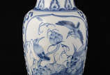 Vaso em porcelana chinesa azul e branco. Alt. 4... - Vaso em porcelana chinesa azul e branco. Alt. 40 cm