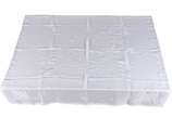Toalha de mesa de organza branca com bordados. - Toalha de mesa de organza branca com bordados.