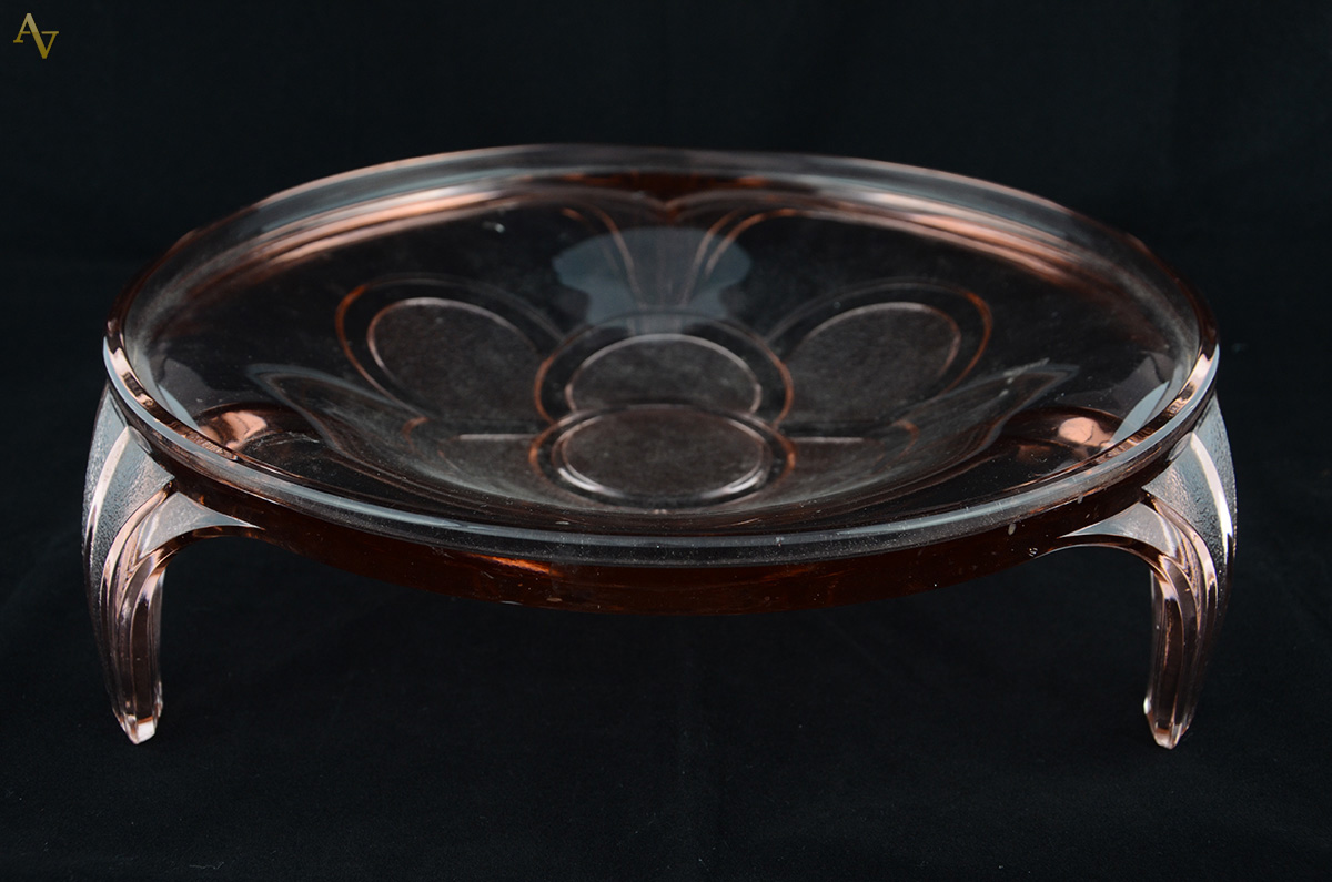 Centro de mesa ART DECO de vidro na cor salmon, c/ 3 pés. Alt. 10 cm... - foto 1 de 2