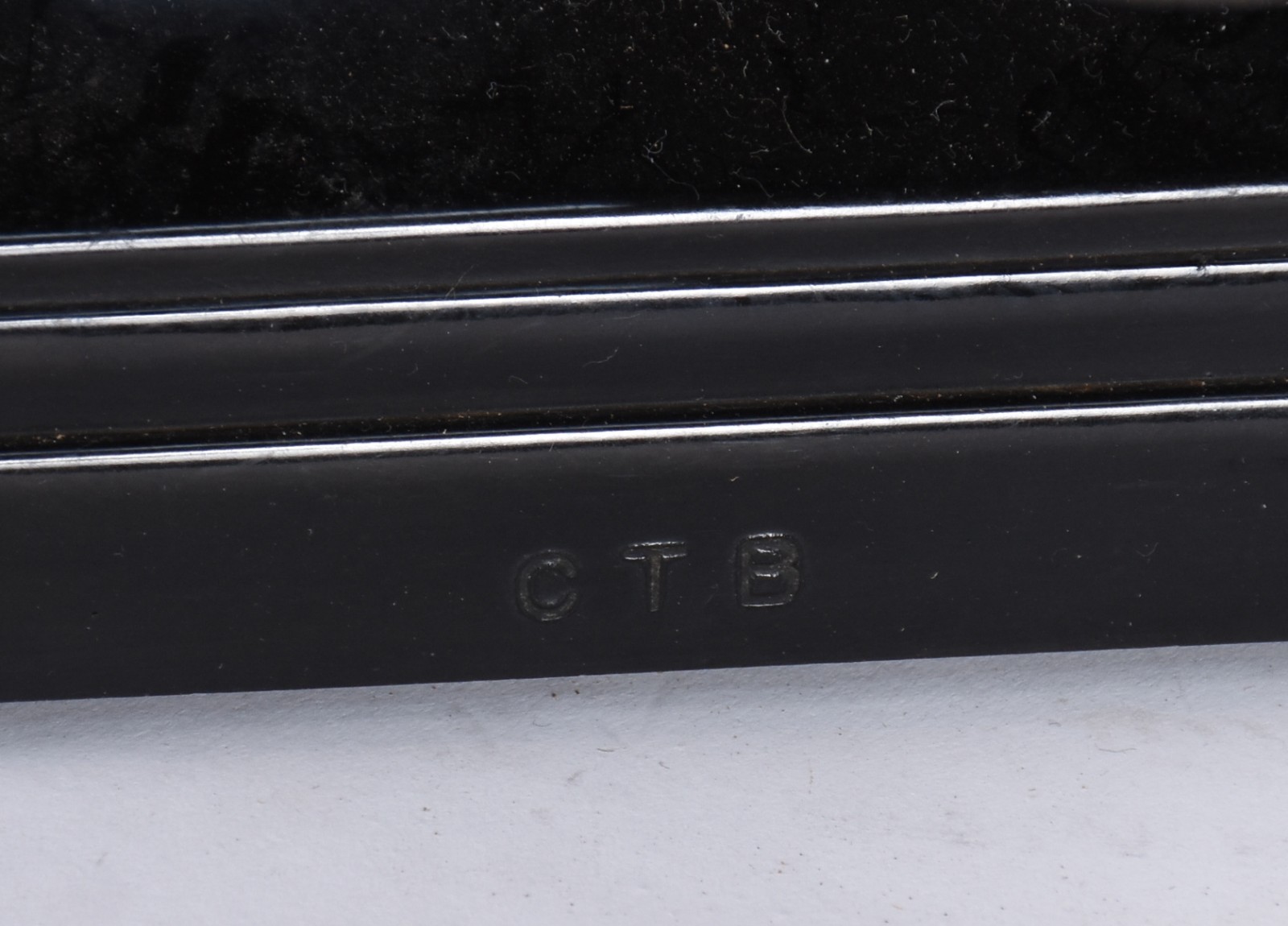 Dois telefones antigos da CTB de baquelite preto, os dois com... - foto 4 de 10