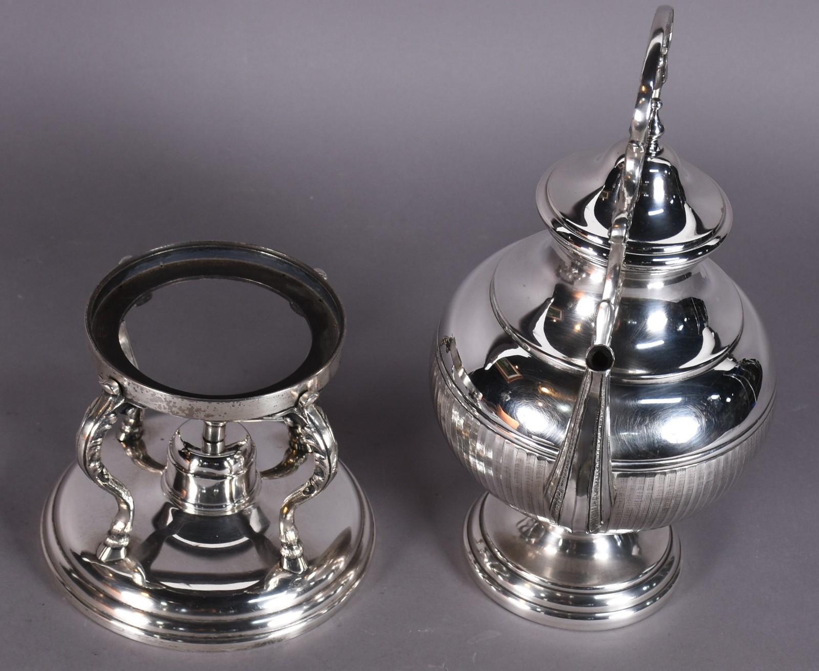 Samovar de metal prateado estilo ingles. - foto 5 de 5