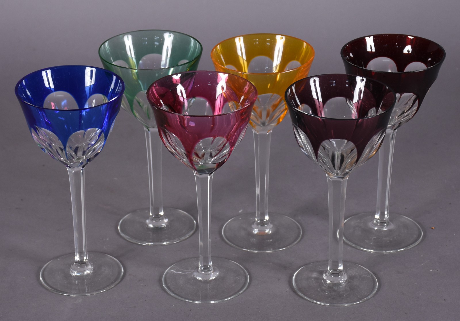 Seis cálices para vinho de cristal doublé em diversas cores... - foto 2 de 4