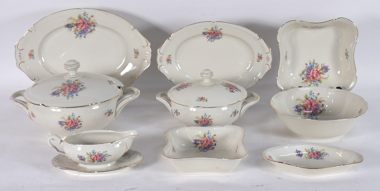 Aparelho de jantar porcelana Bavaria composto de: 24 pratos rasos, 12... - foto 3 de 8