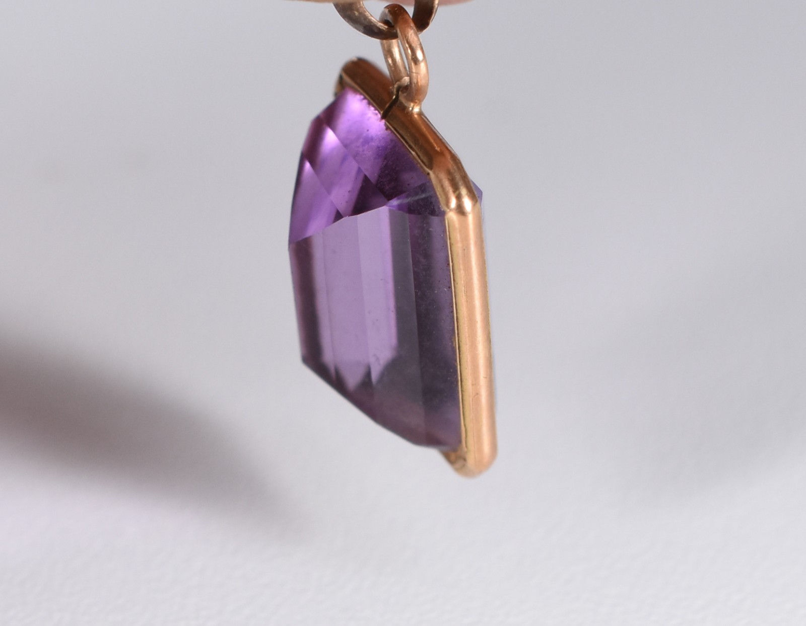 Pendentes de ouro 18 k com pedra ametista (Por motivos de segurança a... - foto 3 de 3