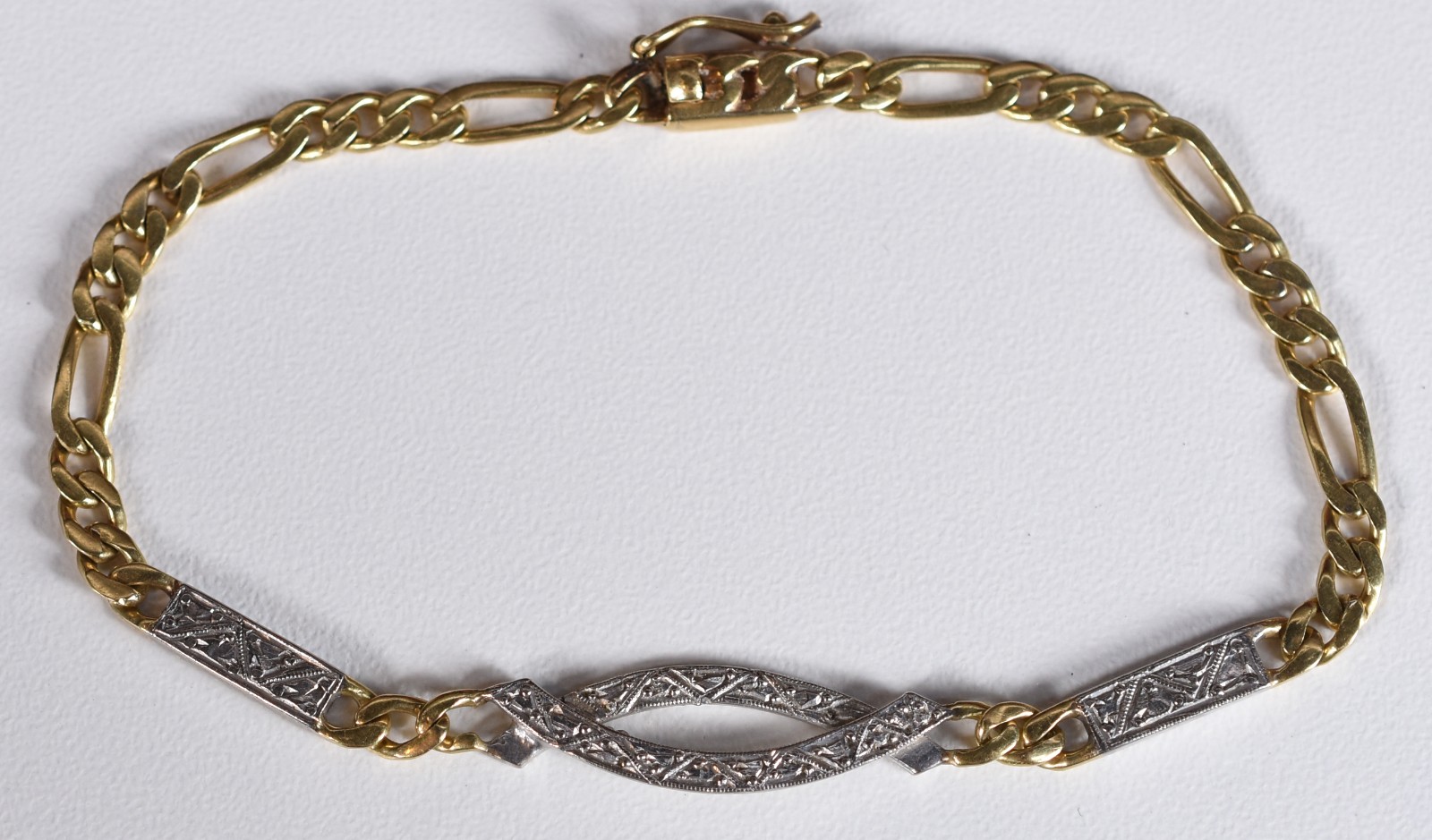Pulseira de ouro 18 k com detalhes de ouro branco e pequenos... - foto 2 de 3