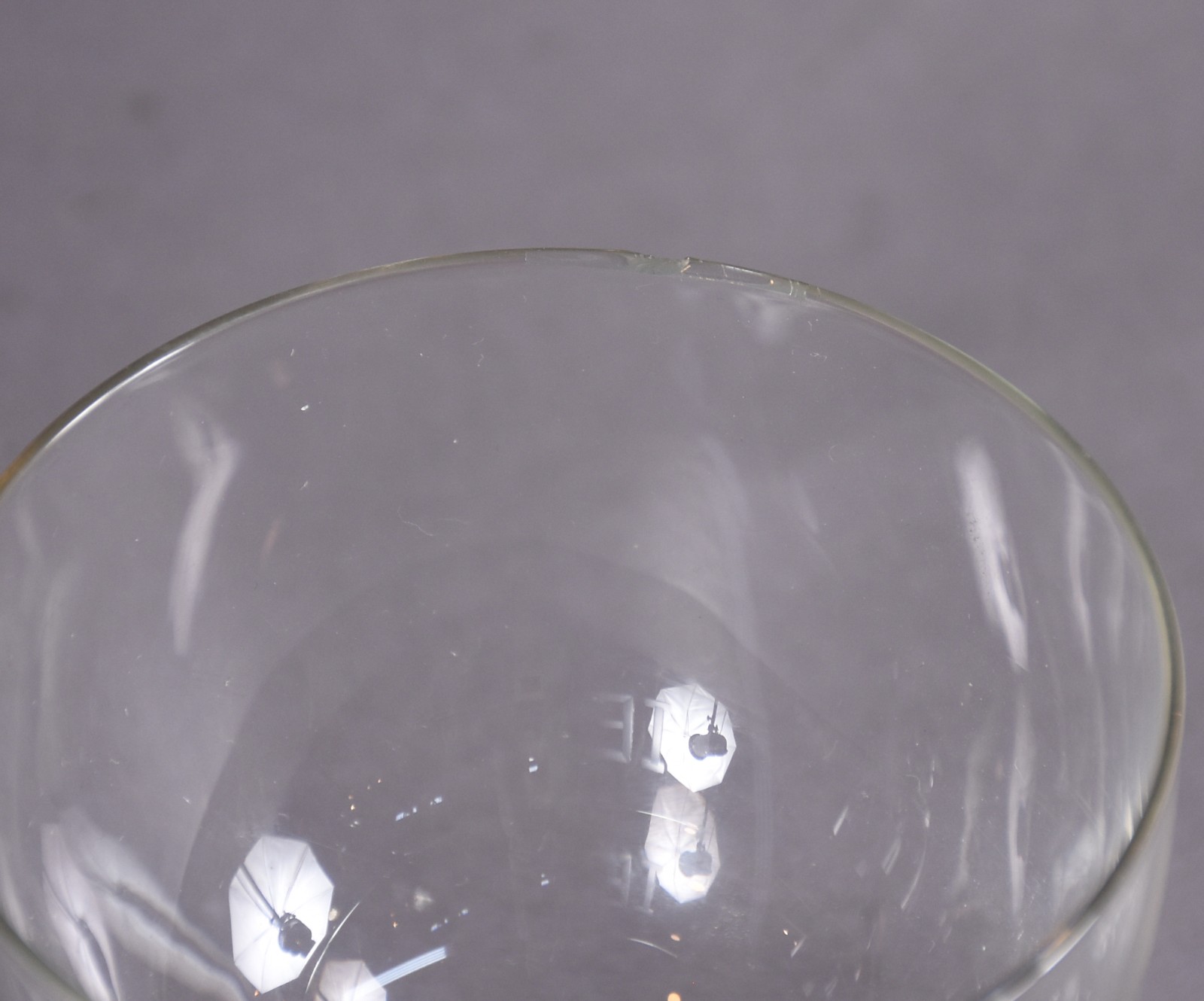Serviço de cristal composto de: 2 jarras (uma com bicados) 7 copos... - foto 5 de 5