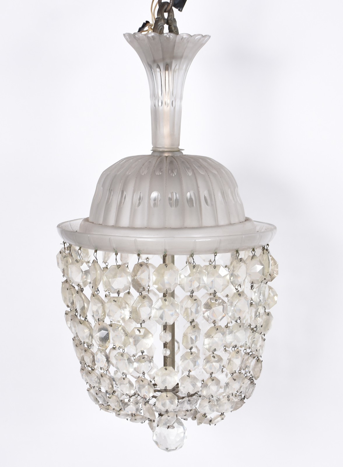 Lustre de cristal com contas lapidadas. - foto 1 de 4